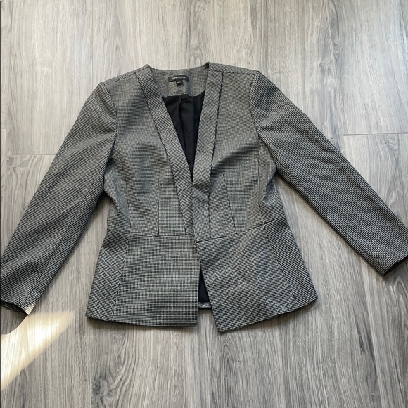 full womens suit - Picture 2 of 2